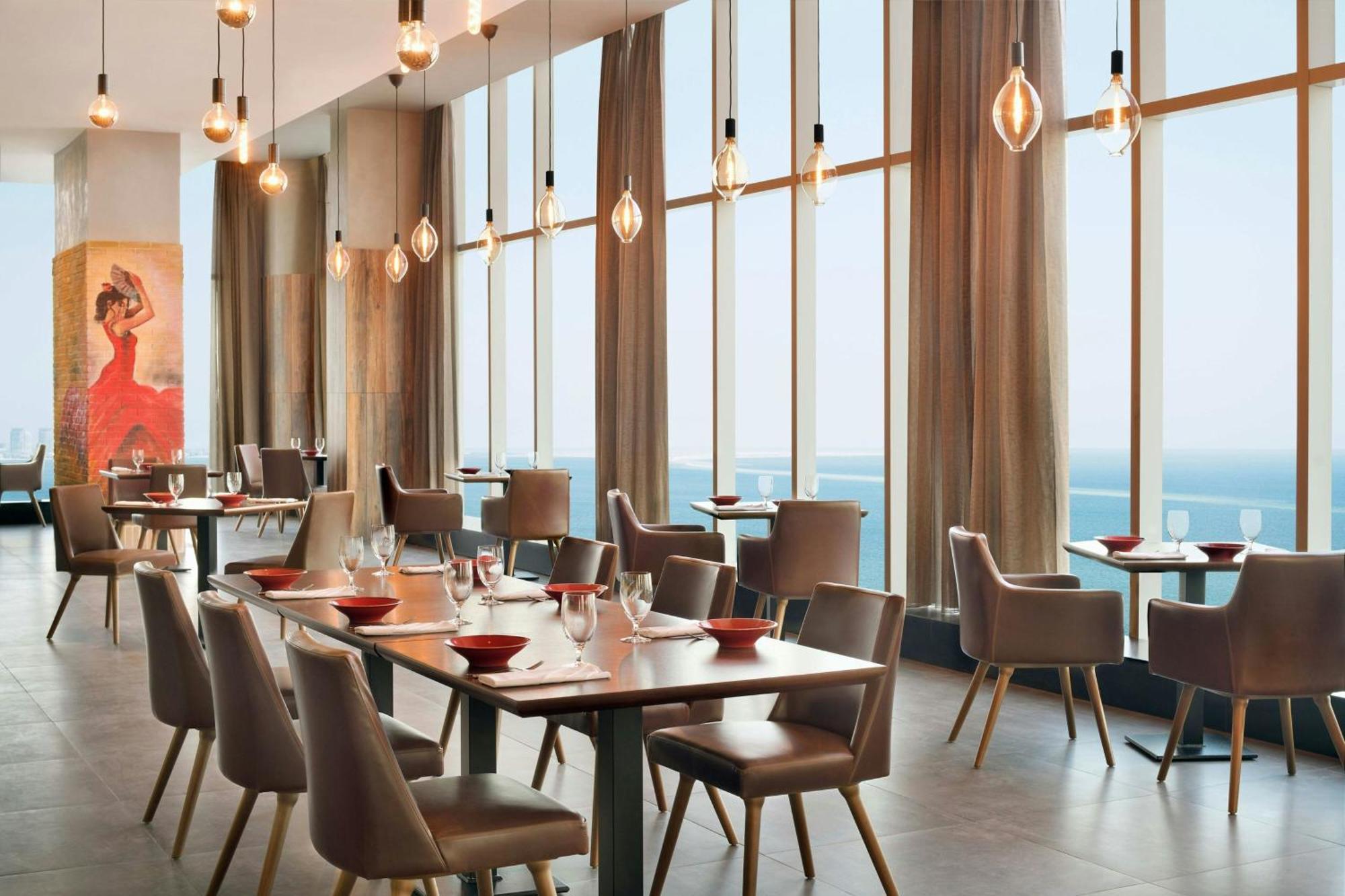 Delta By Marriott Center Hotel 5*